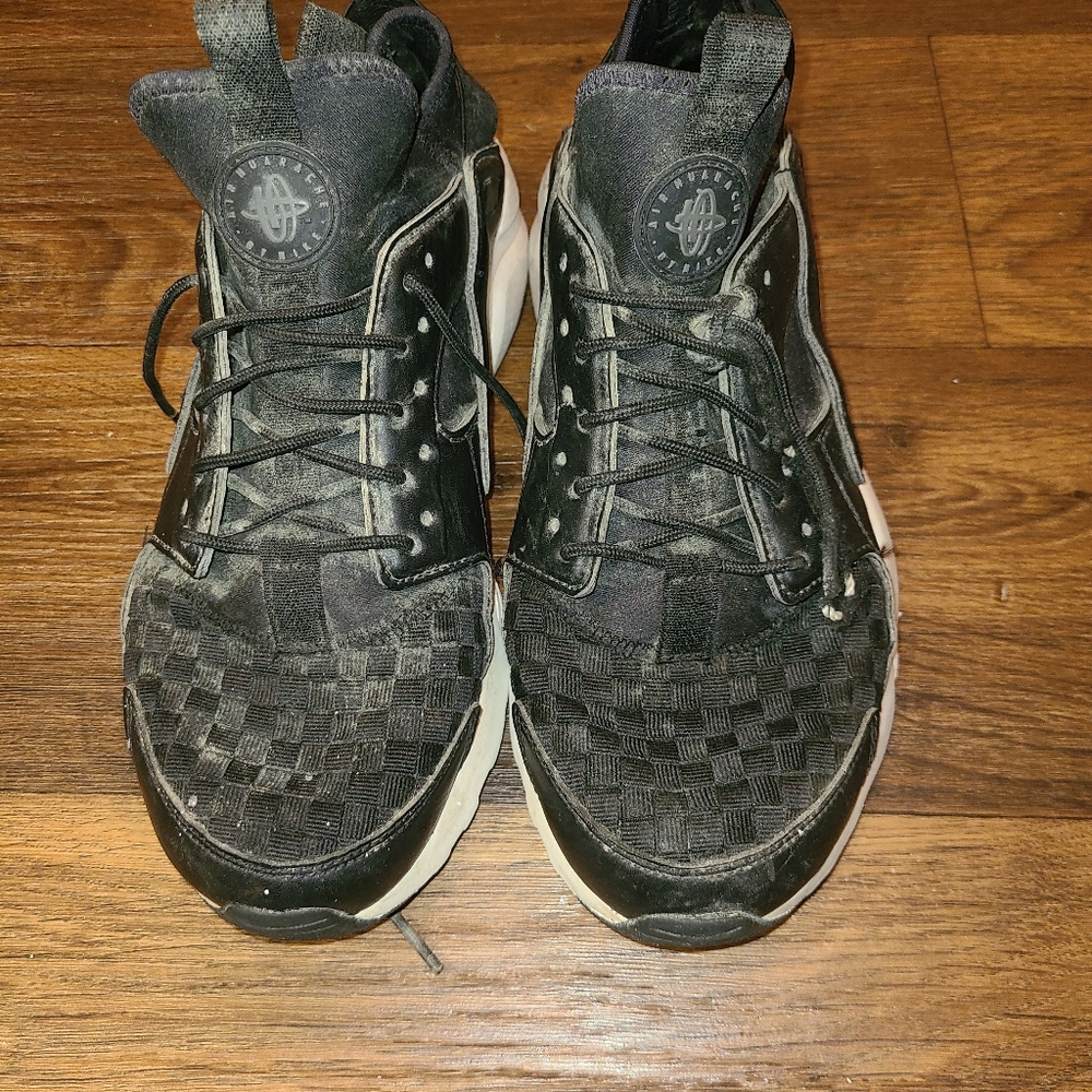 Nike Hurache size 10 men